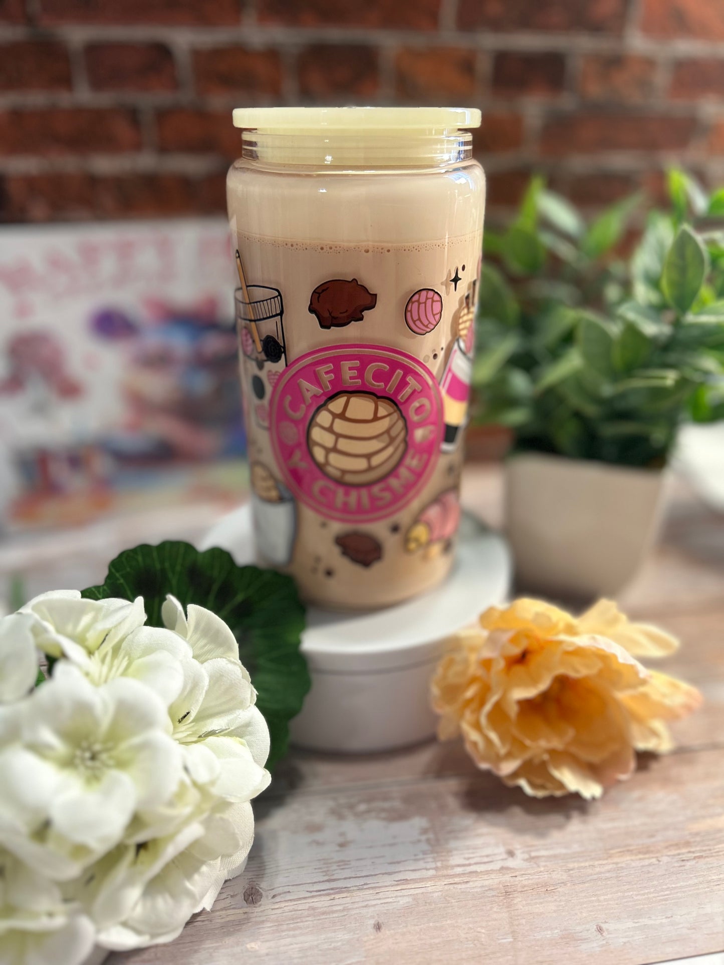 16 oz Cafecito y Chisme cup
